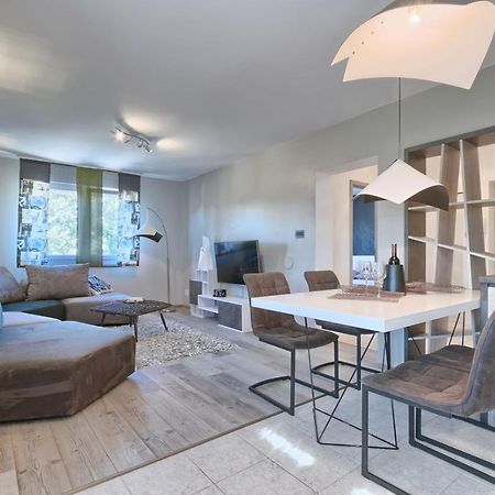 Modern Oasis Apartment Pula Exteriör bild