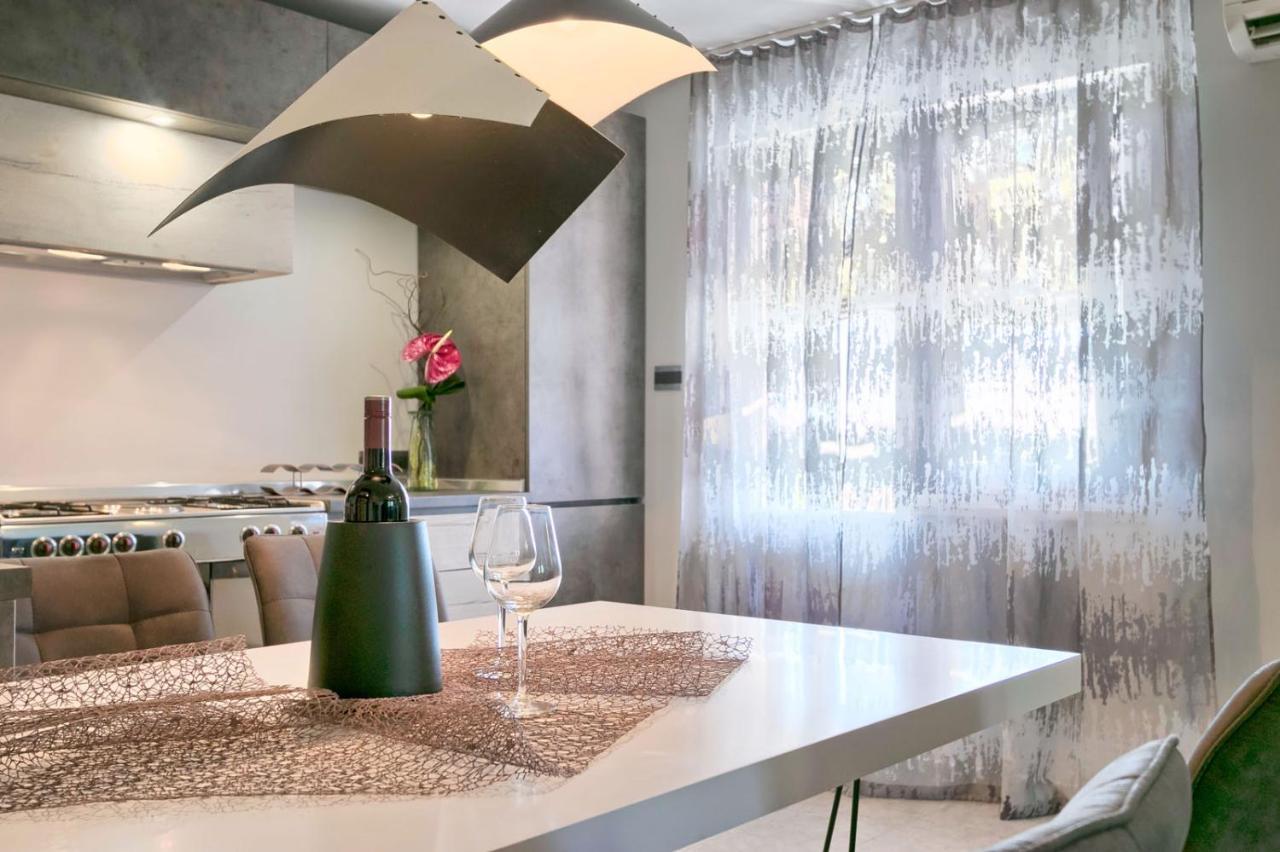 Modern Oasis Apartment Pula Exteriör bild