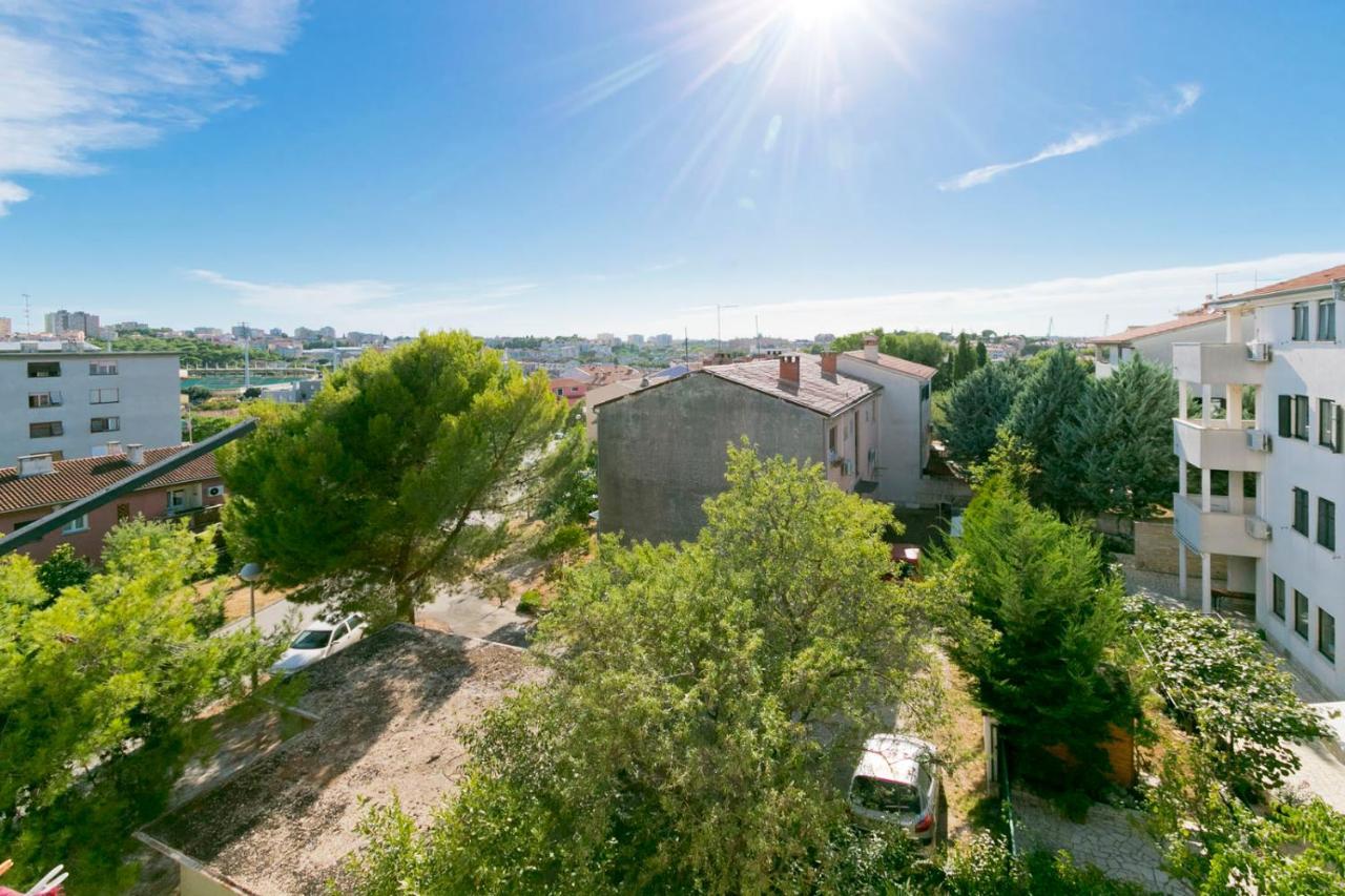 Modern Oasis Apartment Pula Exteriör bild
