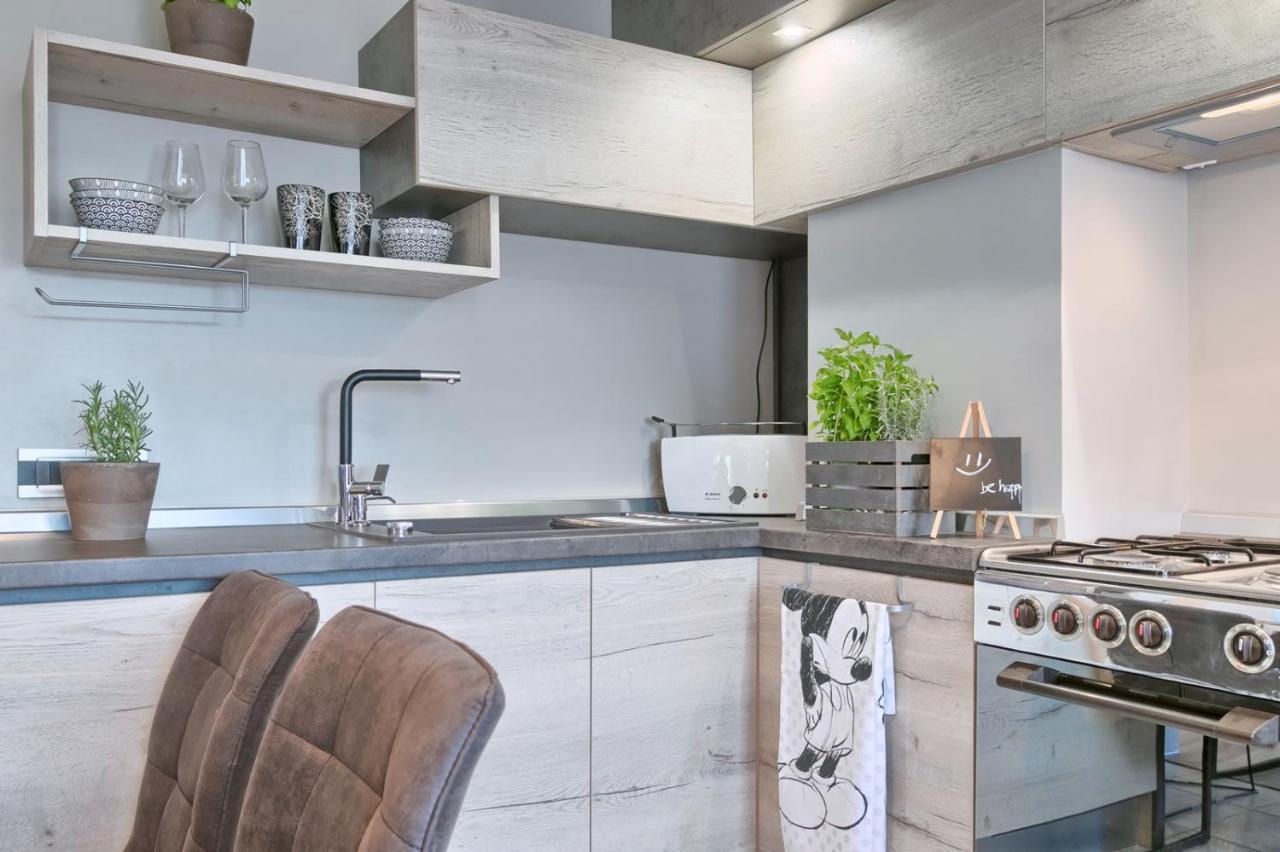 Modern Oasis Apartment Pula Exteriör bild